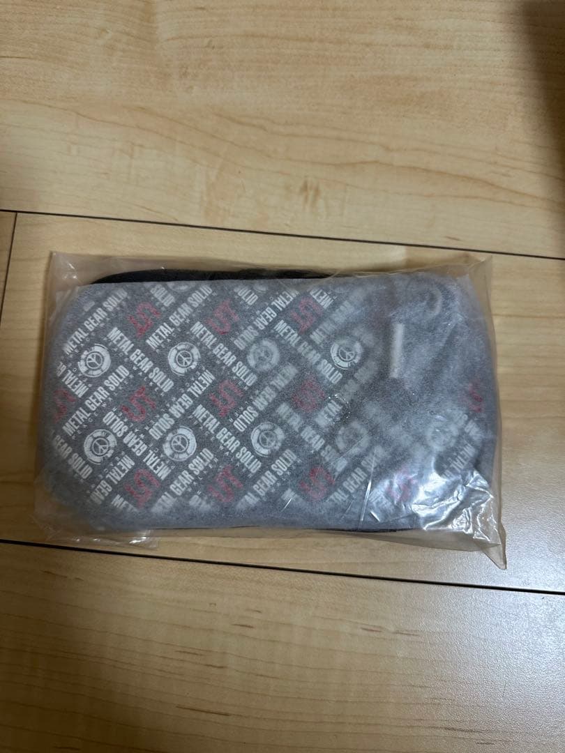 メタルギアピースウォーカー×ユニクロコラボ　PSPポーチ