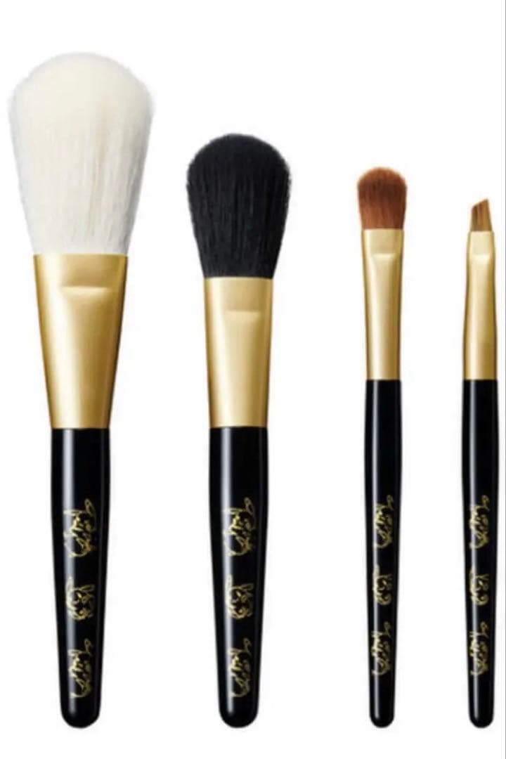 新品　shu uemura ピカシュウ　ブラシセット