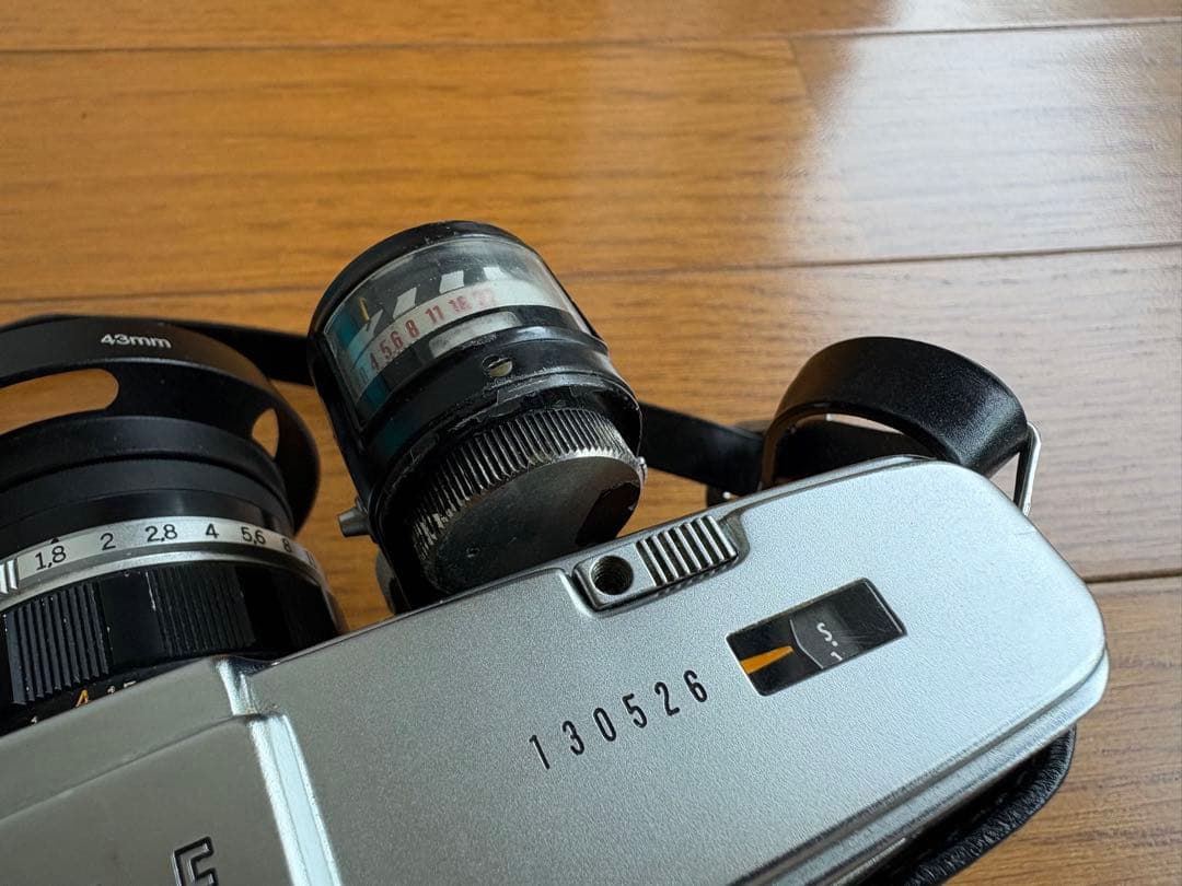 Olympus Pen-F フィルム一眼レフカメラ（38mmレンズ付き）