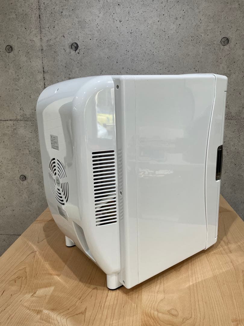 ベルソス 冷温庫 25L VS-404WH