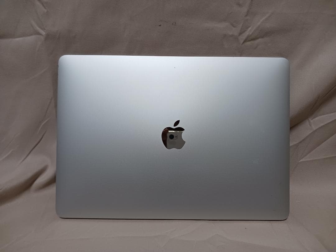 MacBook Air（Retina, 13-inch, 2020)　A2179