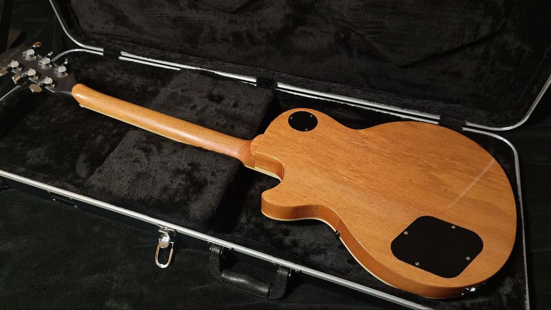 レスポールタイプ　エレキギター フルイドアート