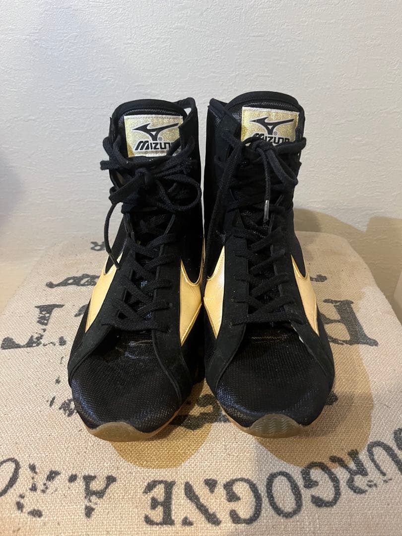 MIZUNO ボクシングシューズ ブラック/ゴールド