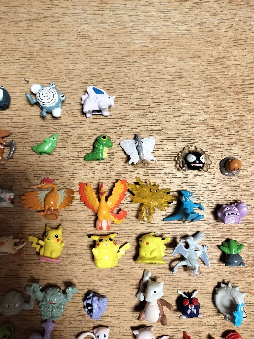 【時間と共に値下げ】希少　ポケモン　キャップ　ミニフィギュア 　セット　レア