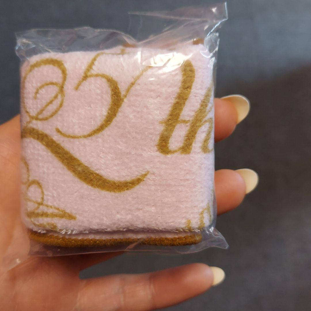 安室奈美恵Tシャツ　キーホルダー　ハンカチ　限定品