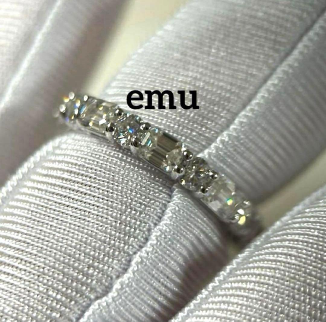 最高級モアサナイト/ ラウンドカット＆エメラルドカット ハーフエタニティリング