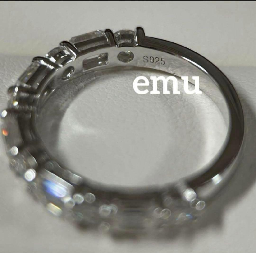 最高級モアサナイト/ ラウンドカット＆エメラルドカット ハーフエタニティリング