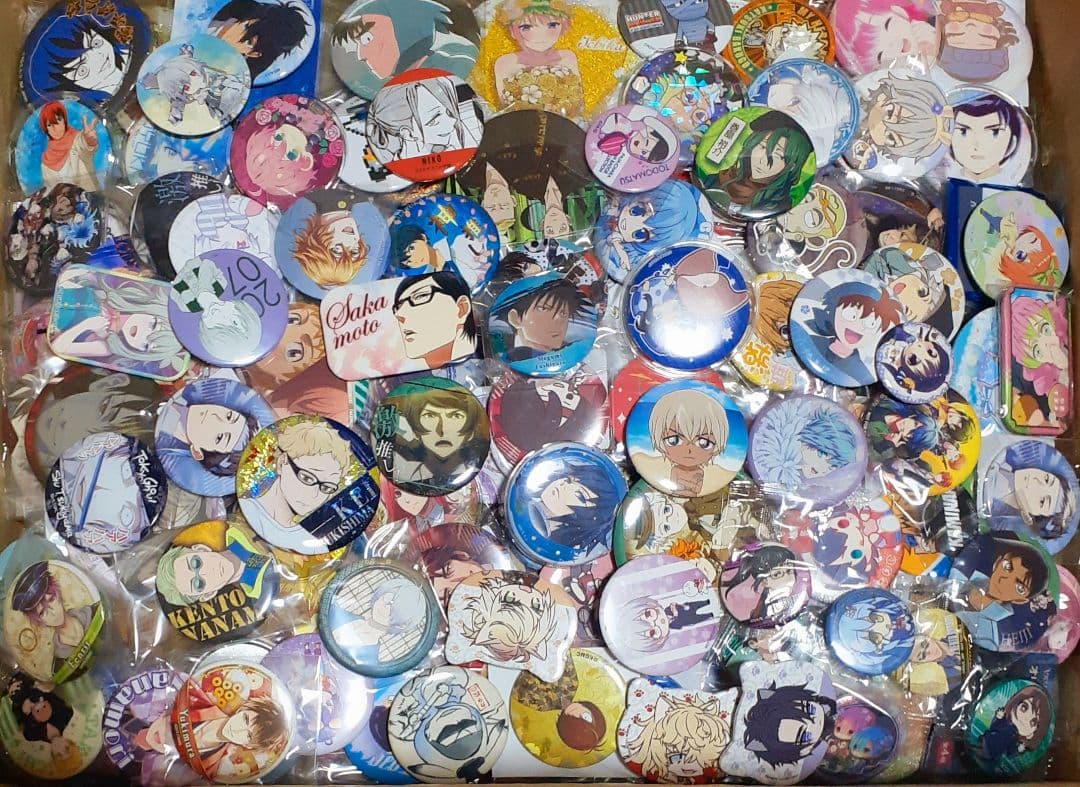 アニメ キャラクター 缶バッジ 大量 1200点 まとめ売り