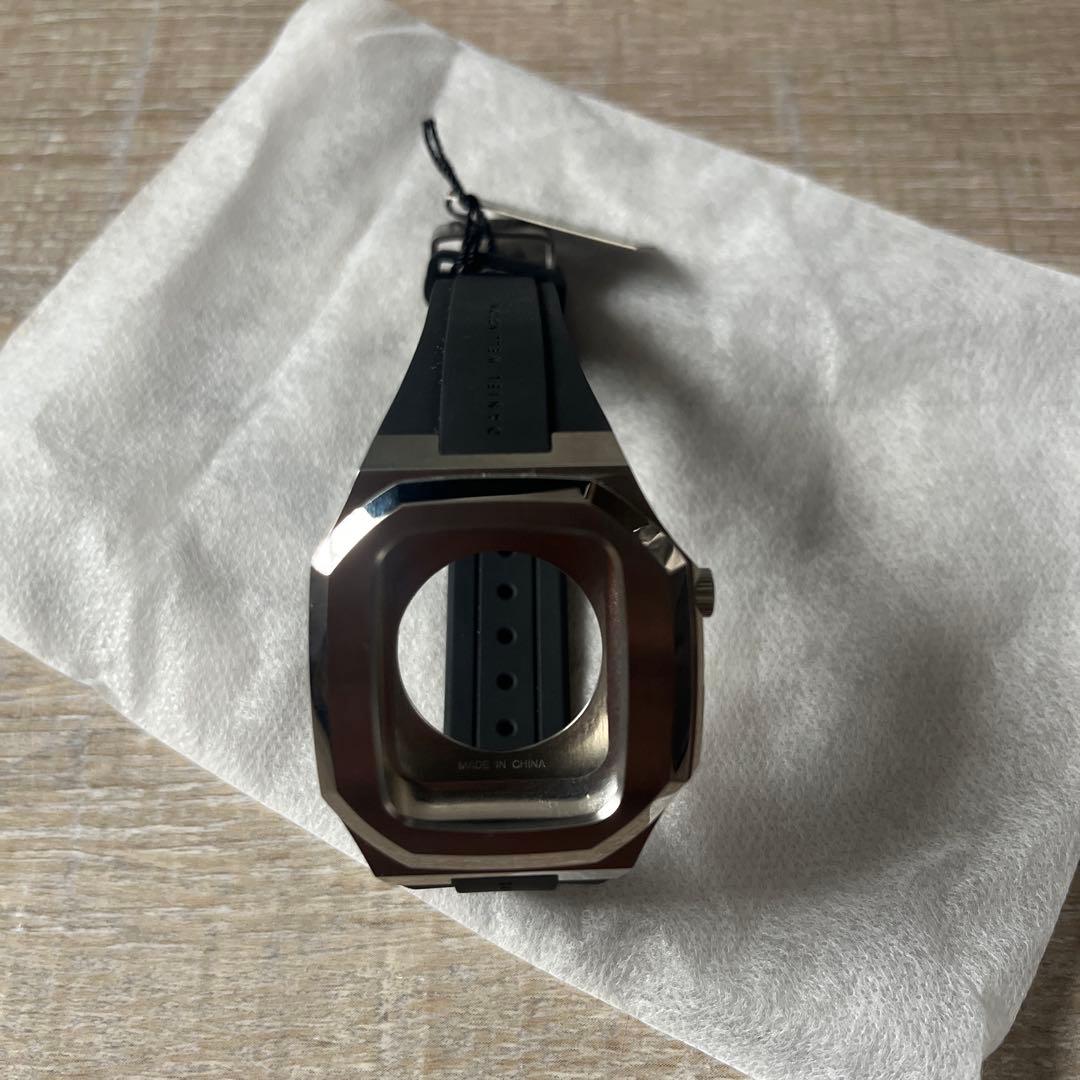 ダニエルウェリントン Apple Watch ケース 40㎜ シルバー