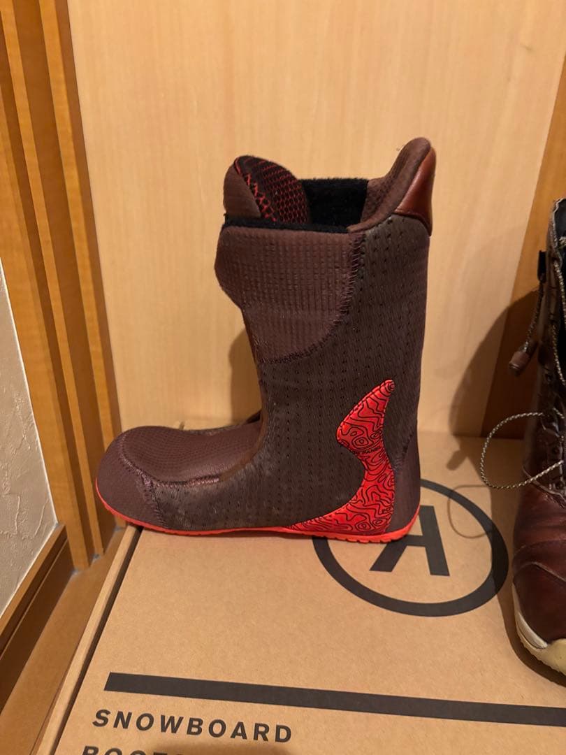 バートンアイオンレザー