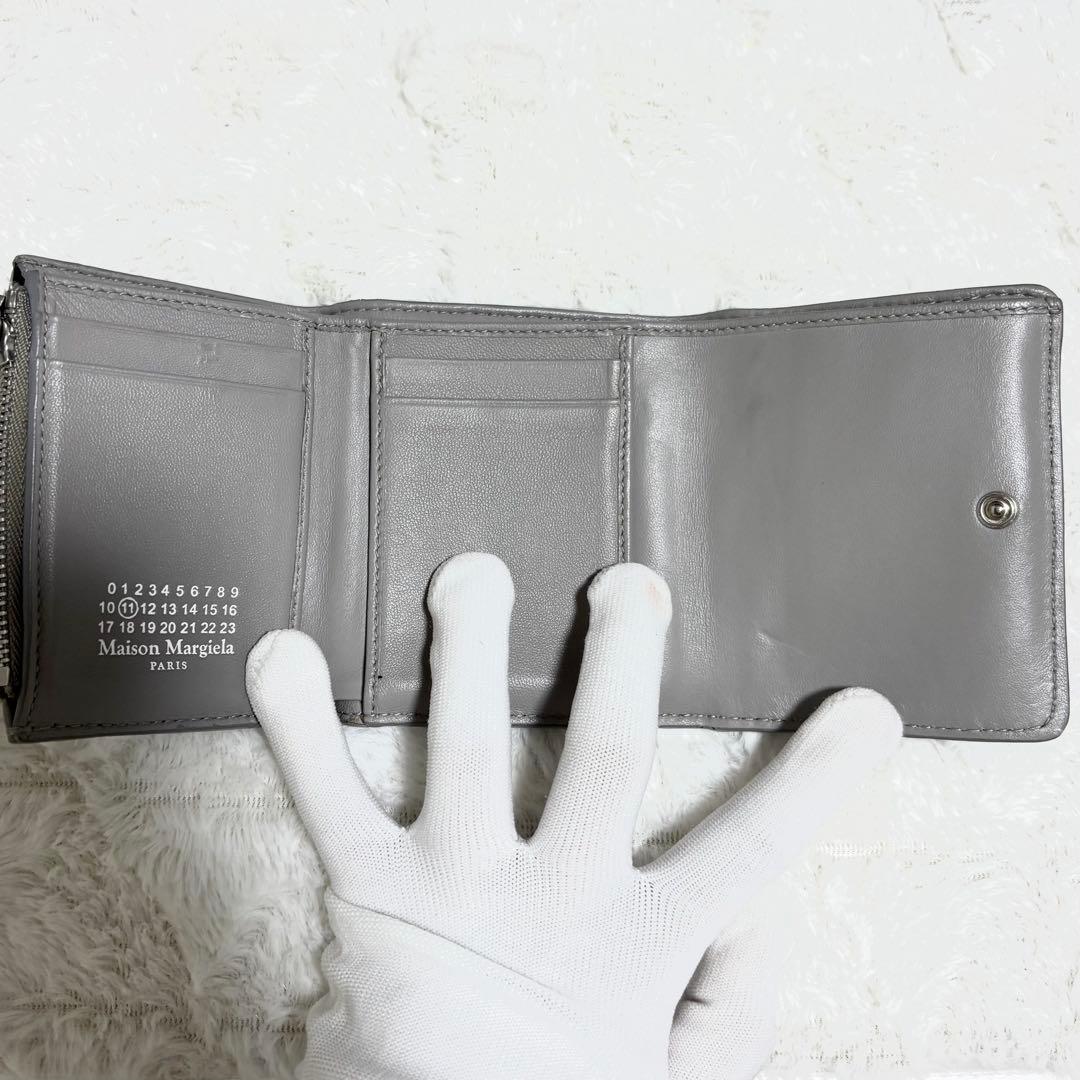 美品✨　【マルジェラ】折り財布 グラムスラム カレンダー オールレザー グレー