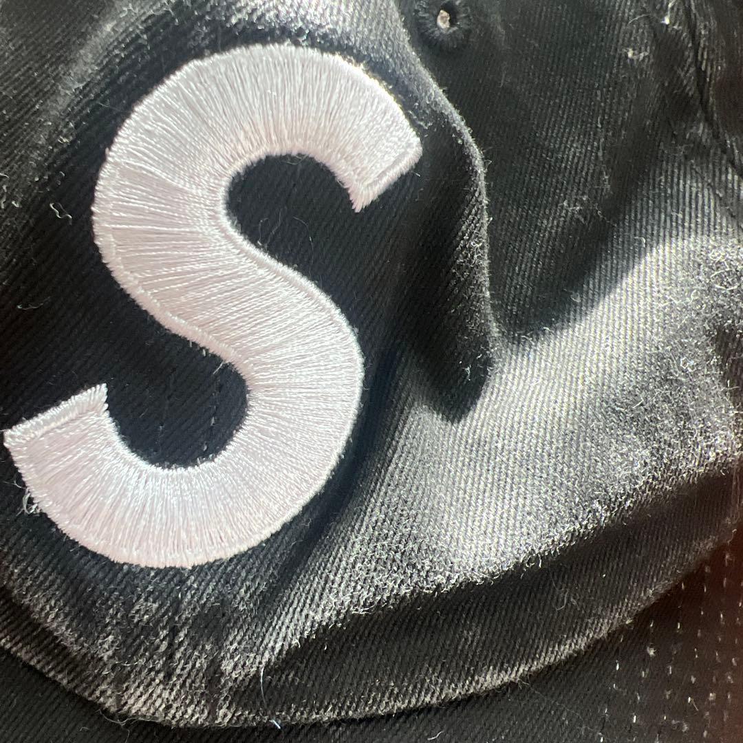 SUPREME S刺繍キャップ 黒