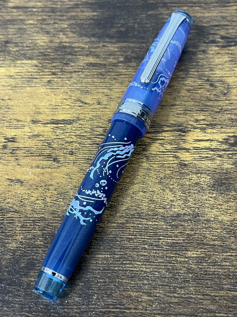 未使用　カ.クリエ プレミアムクロス×プロフェッショナルギアスリム 海月　万年筆