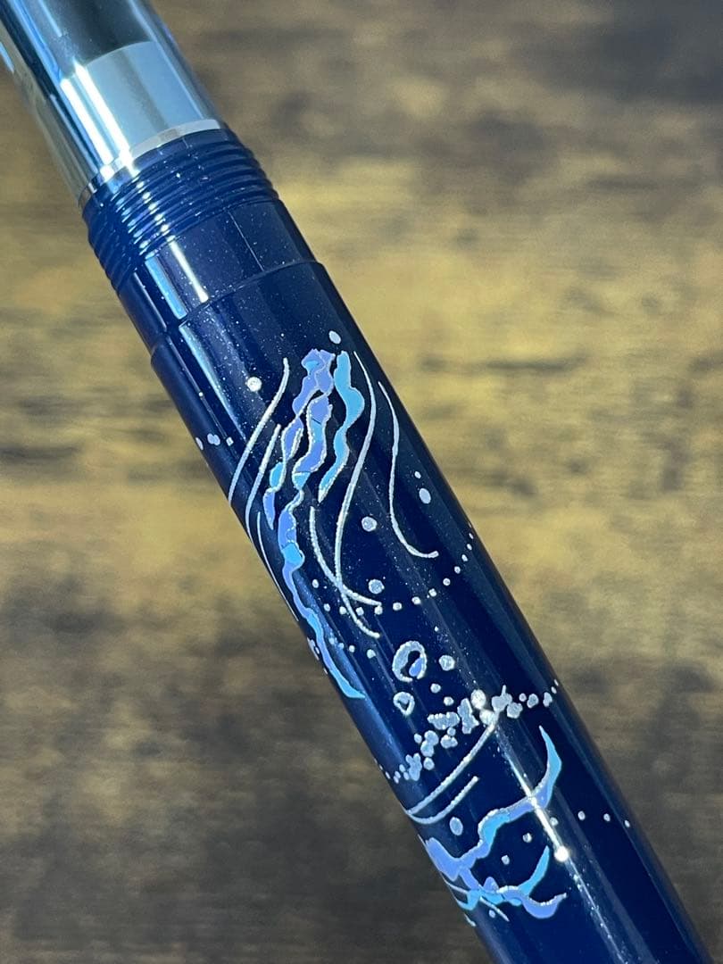 未使用　カ.クリエ プレミアムクロス×プロフェッショナルギアスリム 海月　万年筆