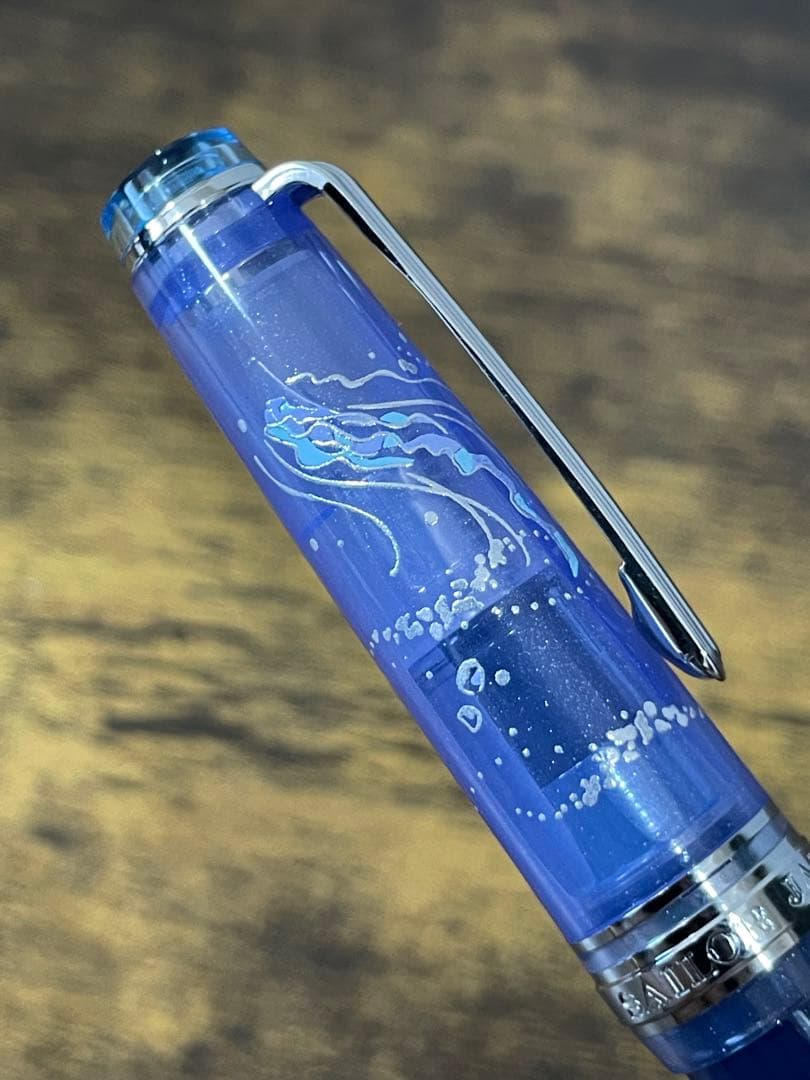 未使用　カ.クリエ プレミアムクロス×プロフェッショナルギアスリム 海月　万年筆