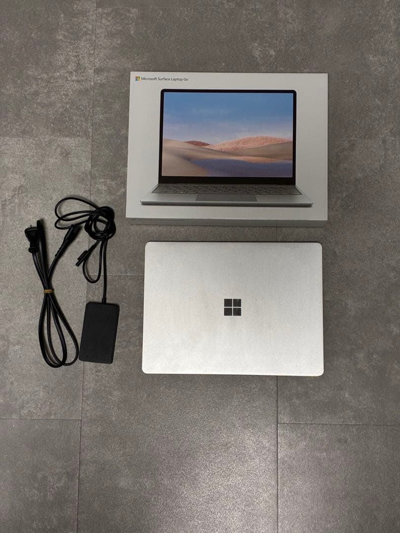 Microsoft Surface Laptop Go シルバー 本体