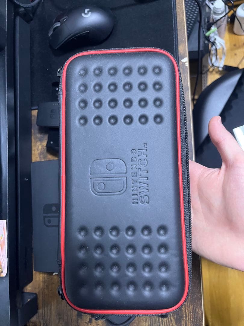 Nintendo Switch 本体 + Joy-Con +ケース