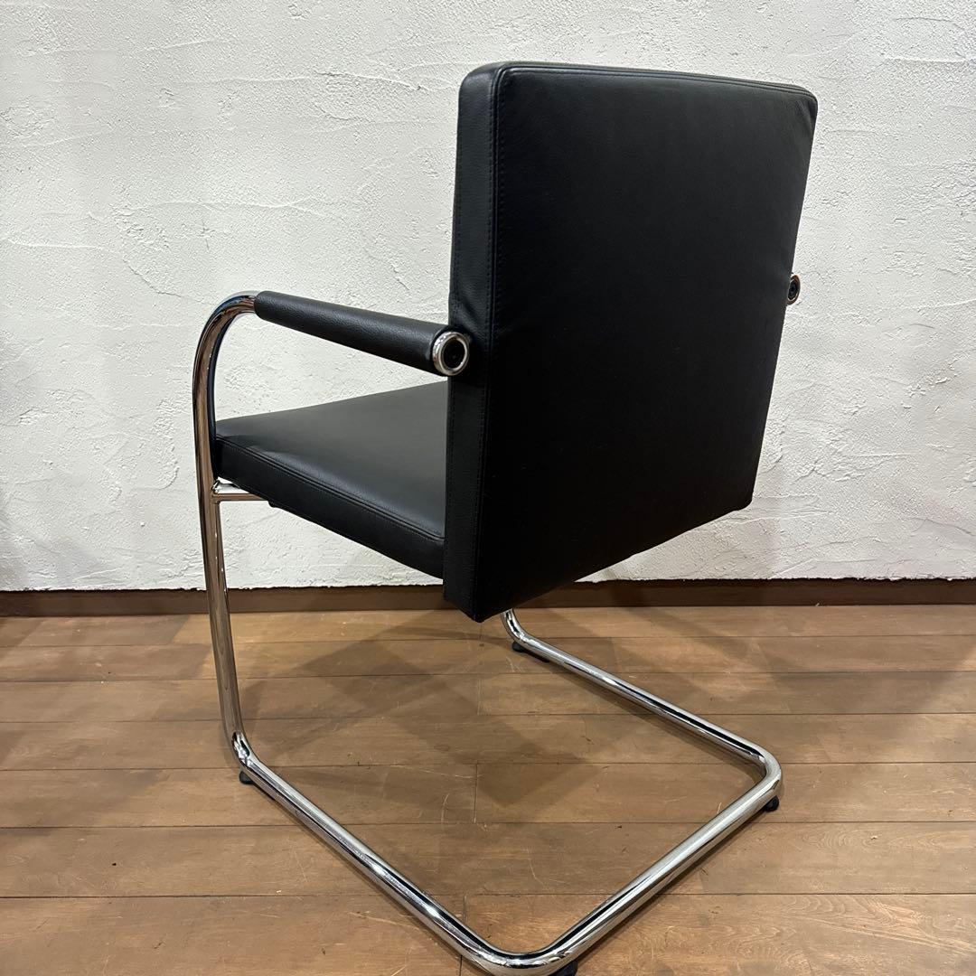 Vitra Visasoft カンチレバーチェア