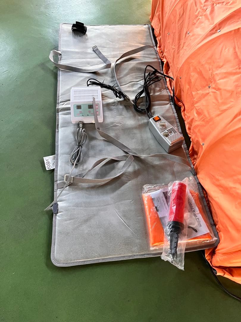 シフトレーディング　シェイプドーム　遠赤外線ダイエットサウナ