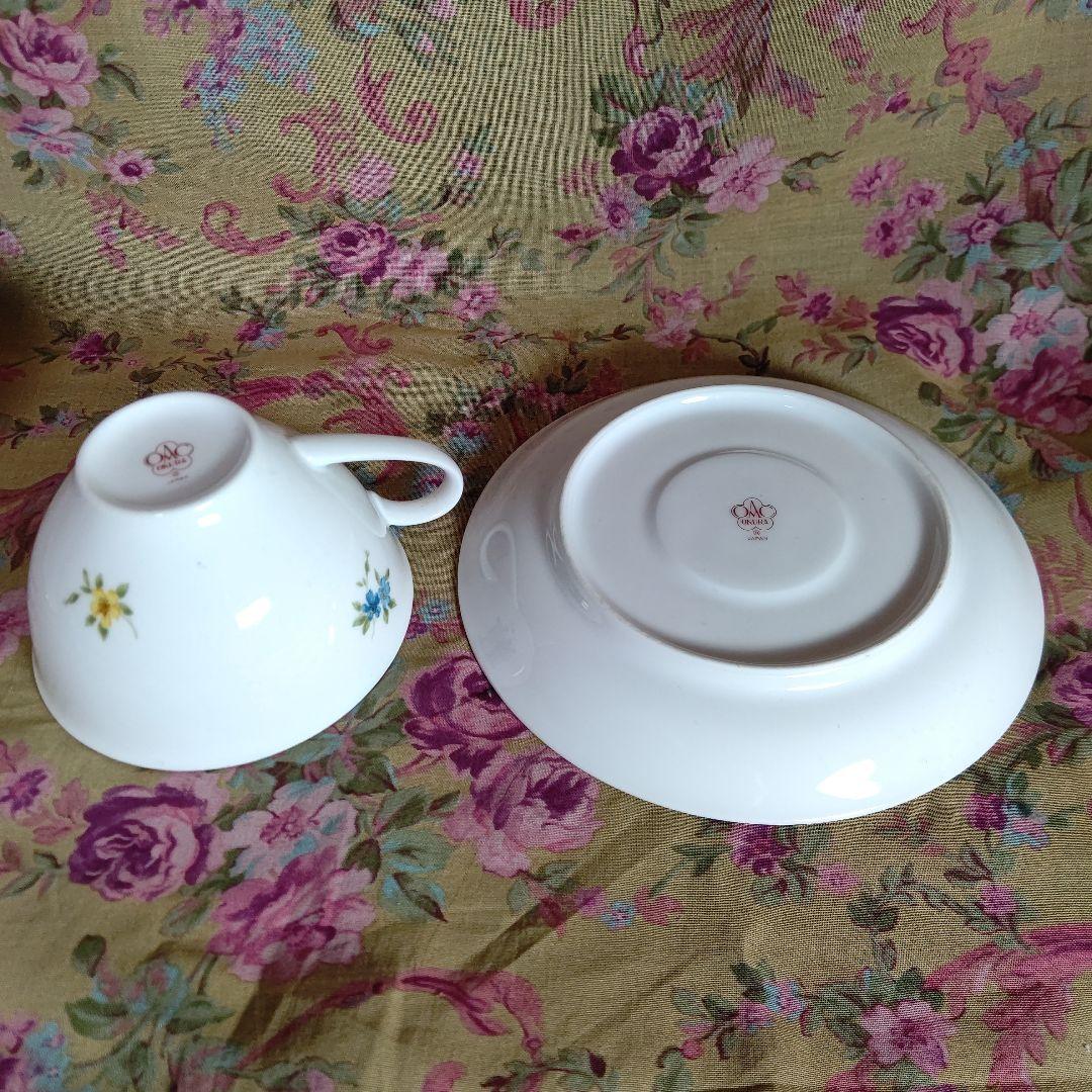 大倉陶園 小花散らし コンポートとカップ&ソーサーペア