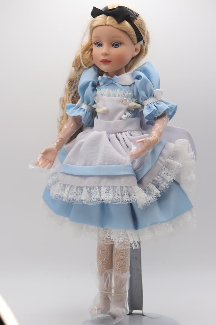 Curiouser ang Curiouser 青と白のドレス EFANBEE