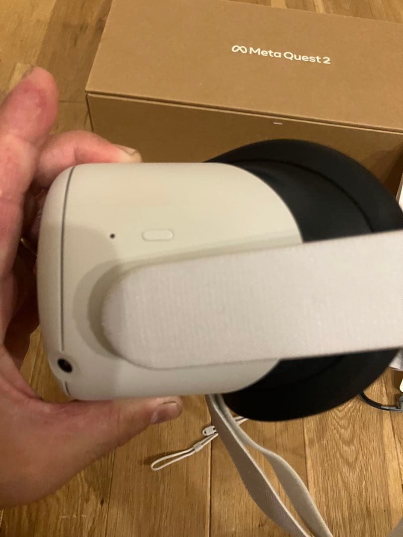  Quest 2 128gb 本体 コントローラー付き　メタクエスト2
