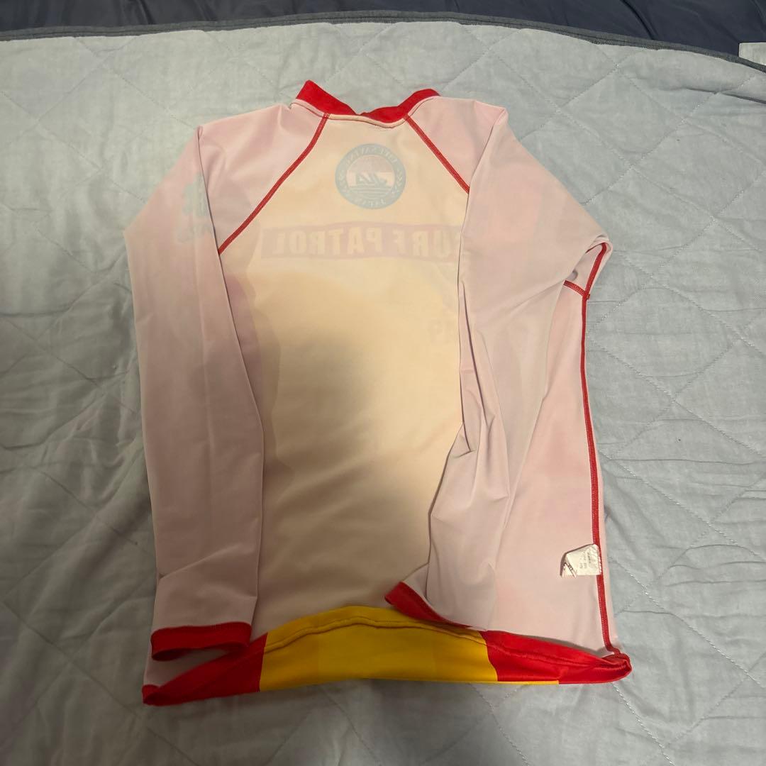 SURF PATROL ラッシュガード 赤/黄と短パンセット