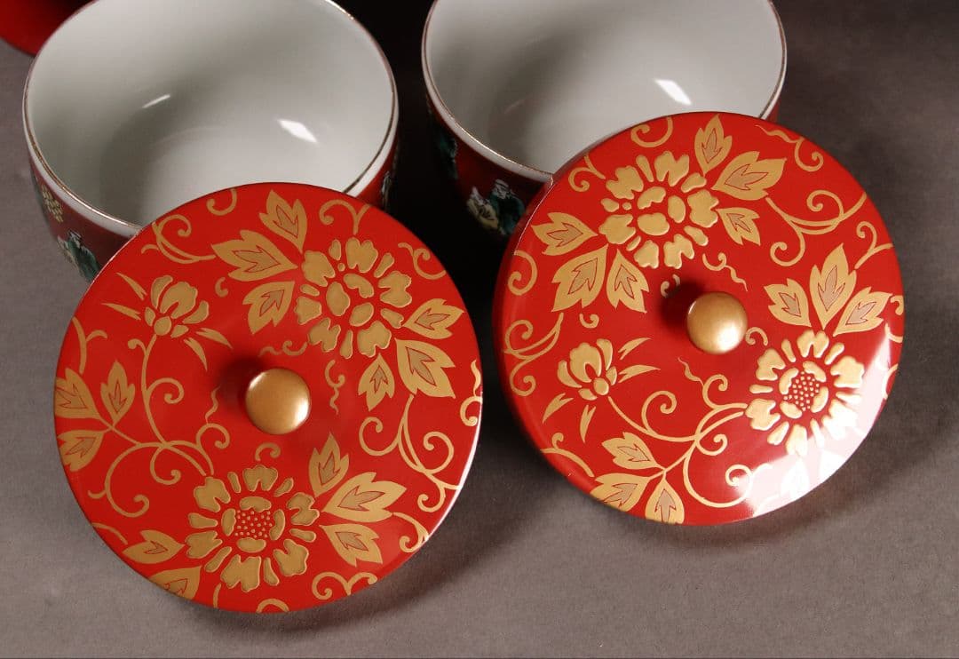 M422 時代漆芸 花唐草金蒔絵朱塗茶臺一対 九谷木米赤絵茶器 木箱 /木製茶台
