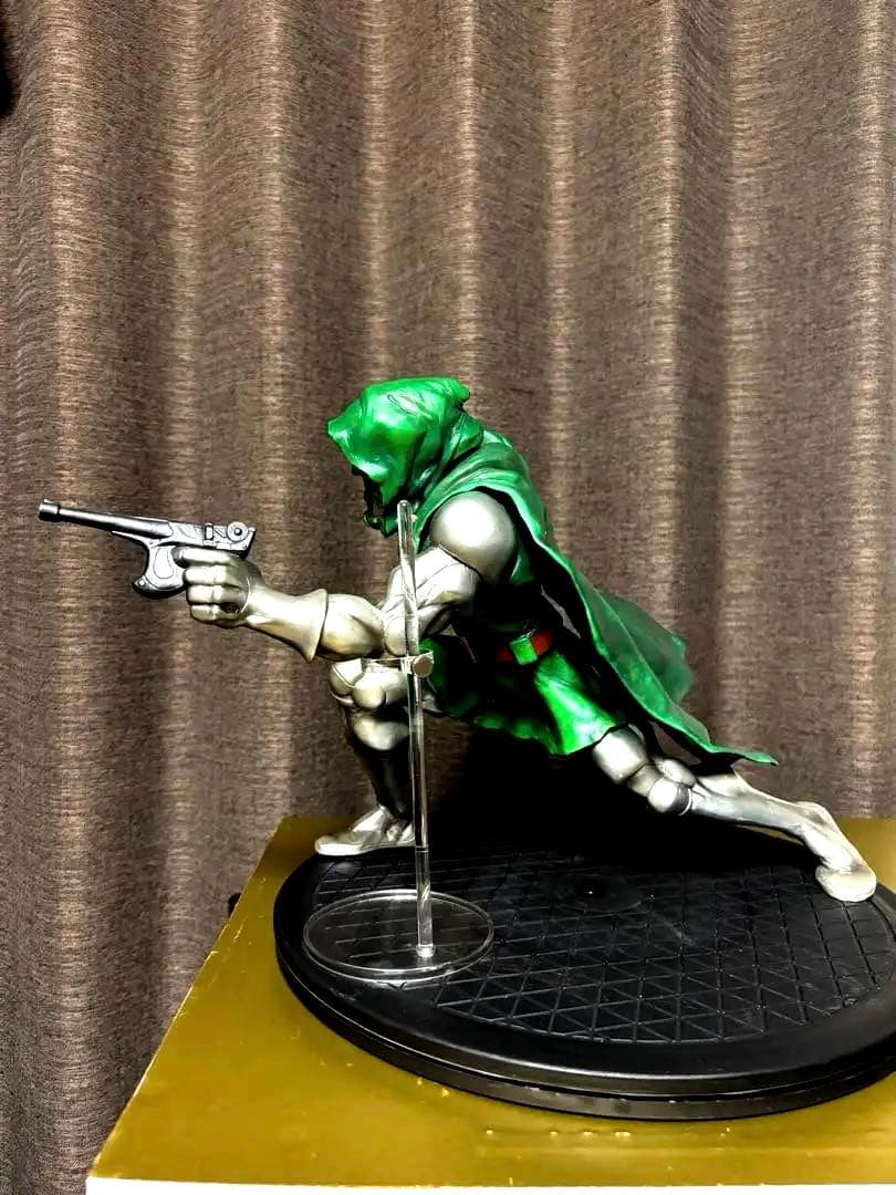 一点物 原作版 ドクター・ドゥーム ガレージキット 塗装済 完成品 フィギュア