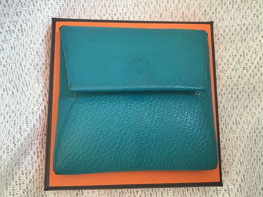 HERMES バスティア緑 レザー ケース小銭入れメンズも