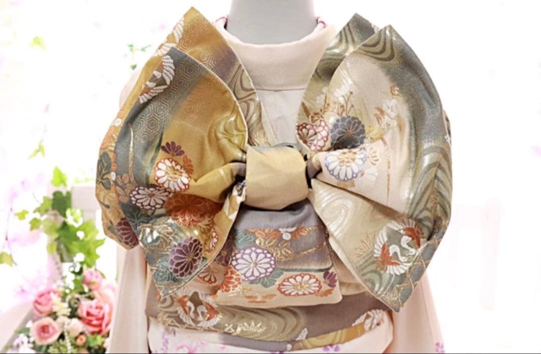 白地に蘭の花❤️可憐で清楚❤️透明感が抜群に可愛い振袖✨袋帯との2点セット