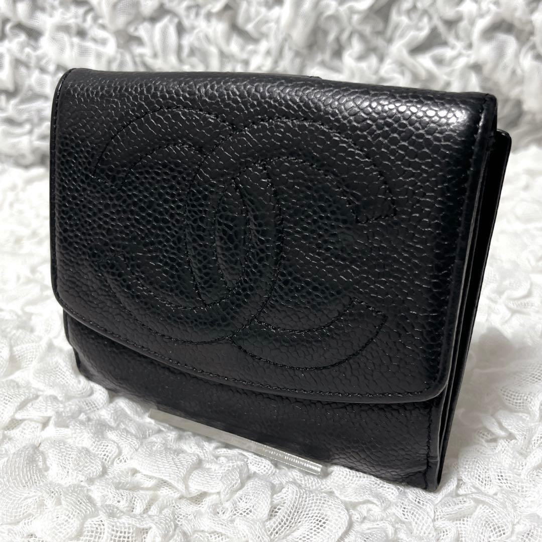 CHANEL ブラックレザー 二つ折り財布　ココマーク　キャビアスキン　本革