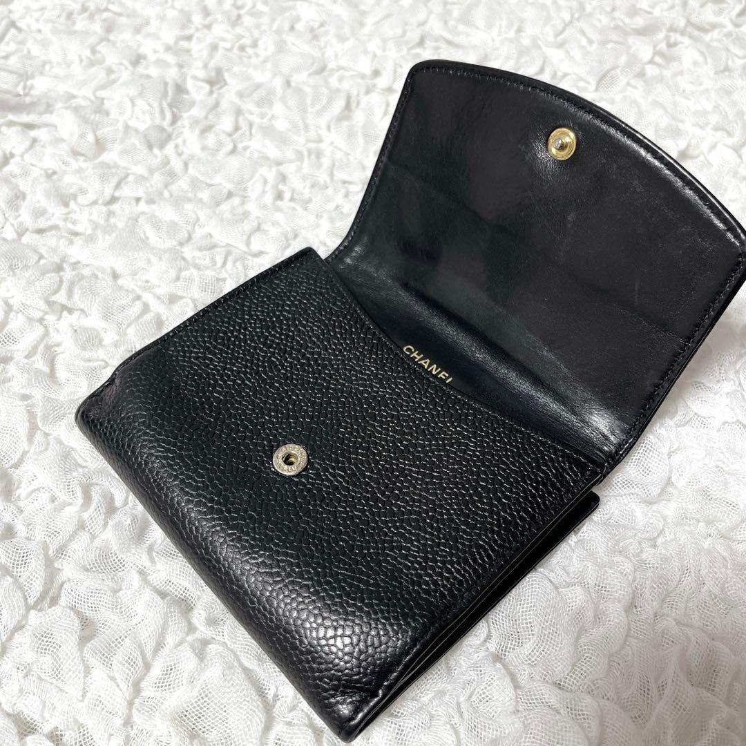 CHANEL ブラックレザー 二つ折り財布　ココマーク　キャビアスキン　本革