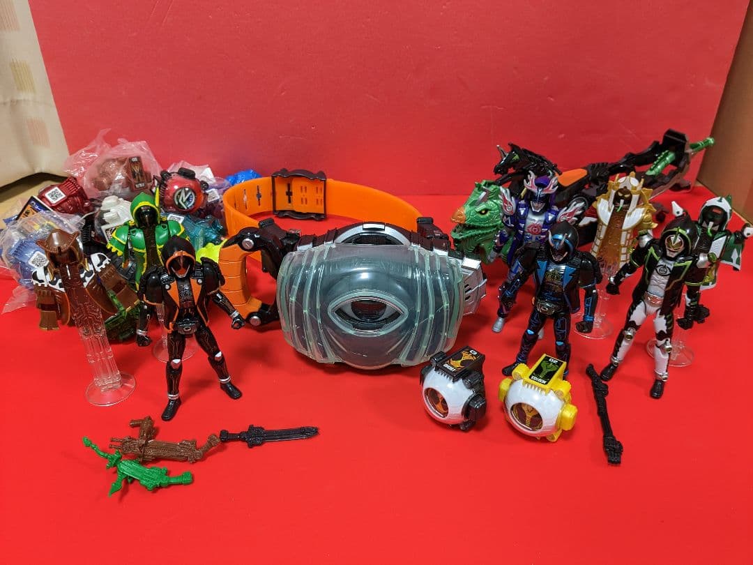 仮面ライダーゴースト　DXゴーストドライバー　フィギュア　アイコン多数