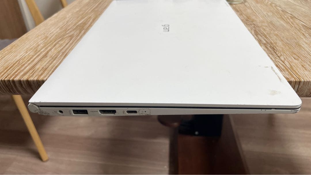 ＜LG Gram 15Z980＞15.6インチ ジャンク