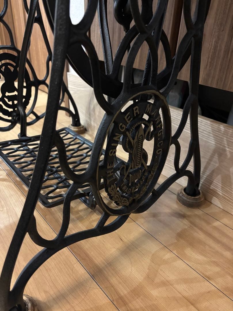 singer網足　黒　杉板テーブル