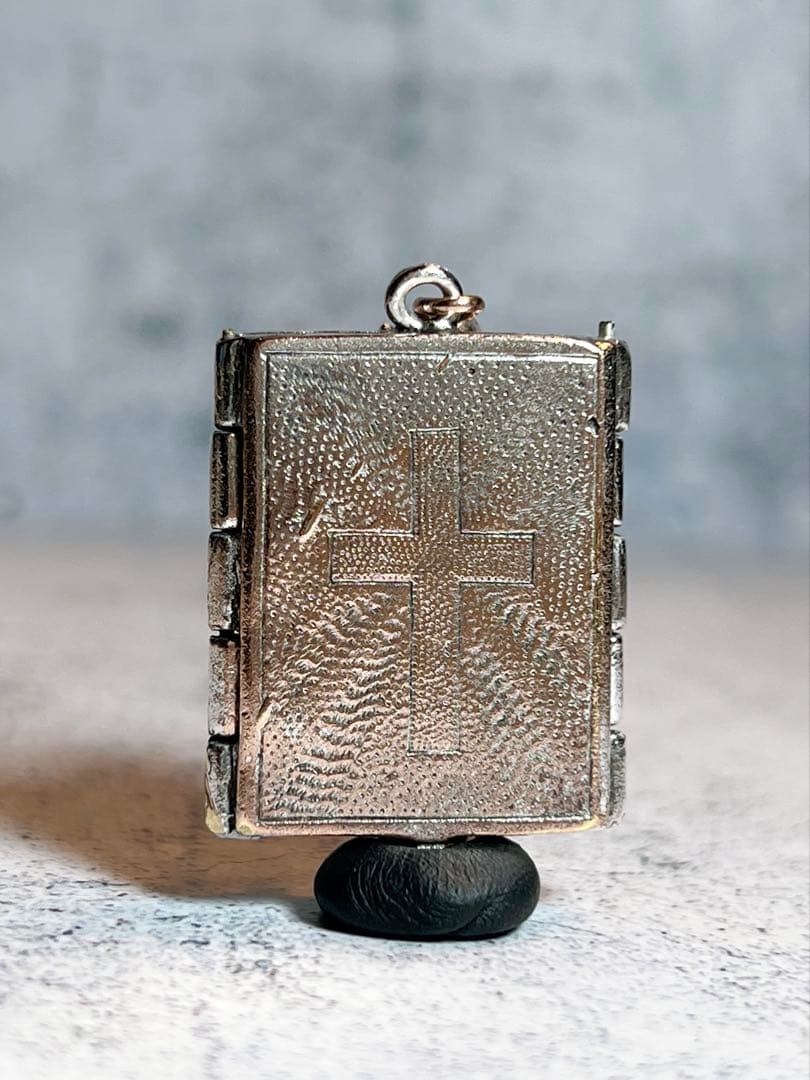 アンティーク　ホーリーバイブル　ペンダント　聖書　ヴィンテージ　イエスキリスト