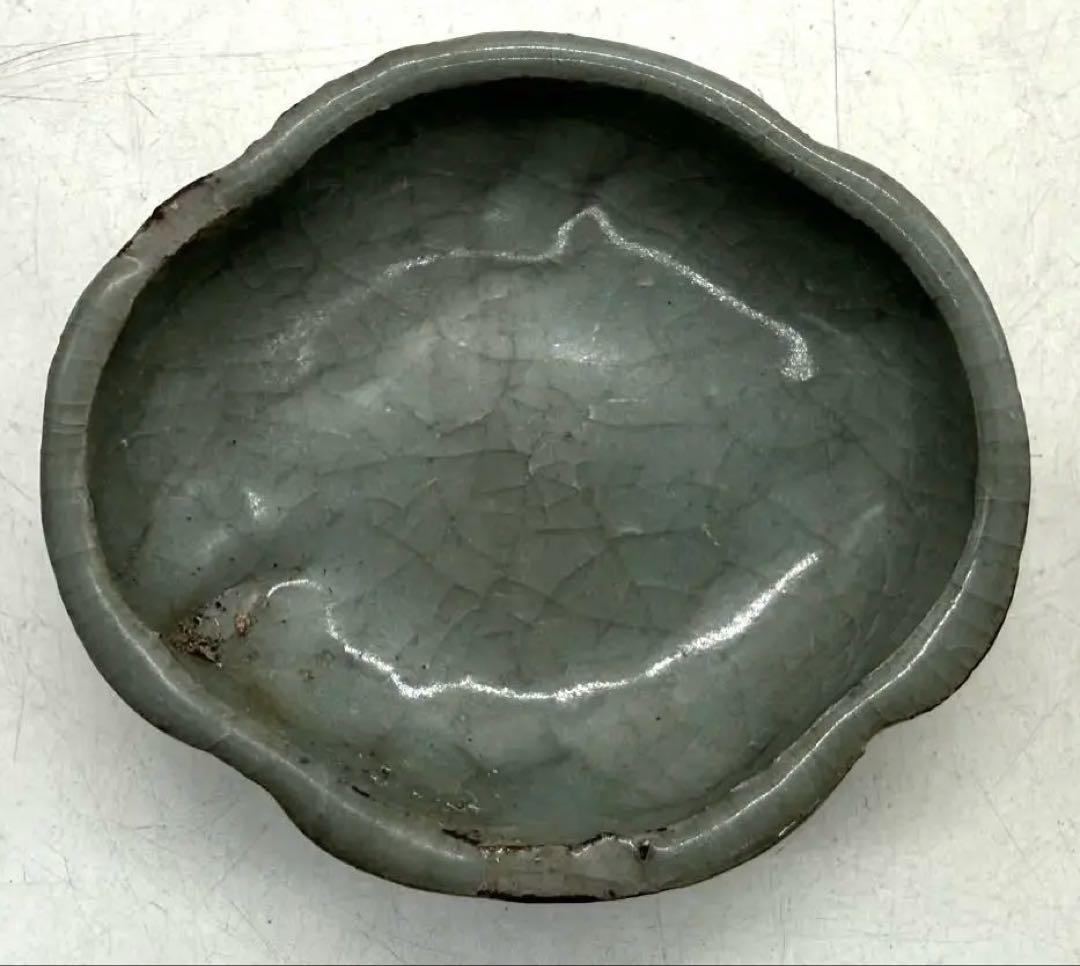 中国　宋時代　青磁海棠型小皿① 磁貫青磁　送料込み251214