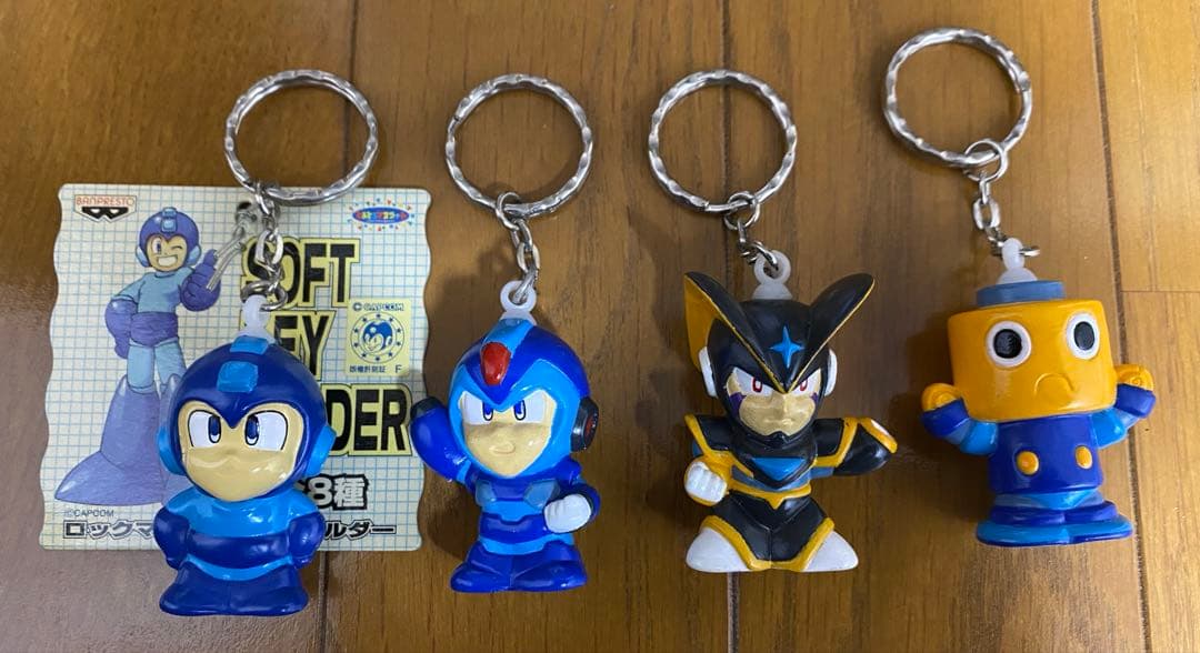 ロックマンソフトキーホルダー　4種セット　コブン フォルテ エックス