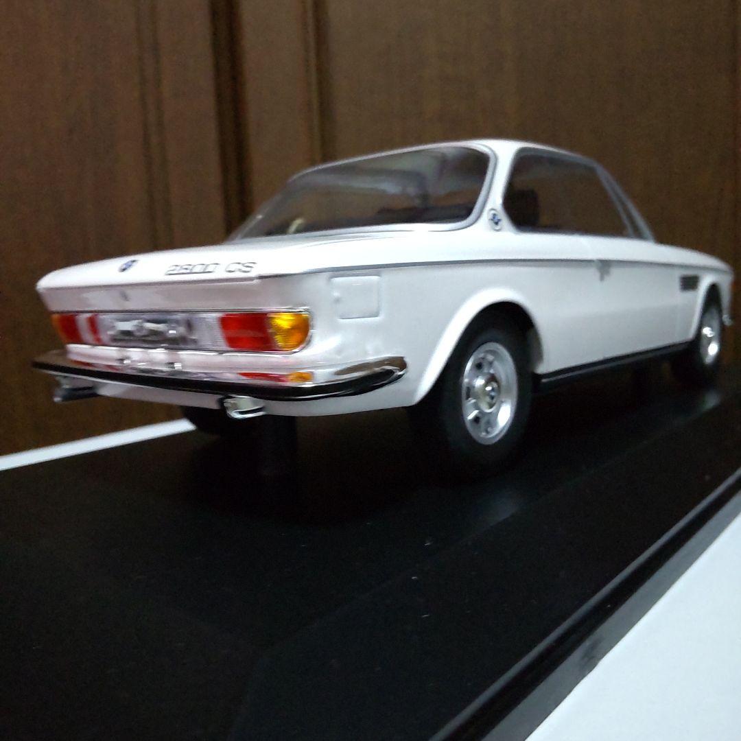 BMW 2800 CS 1968 ホワイト 1/18 ミニチャンプス