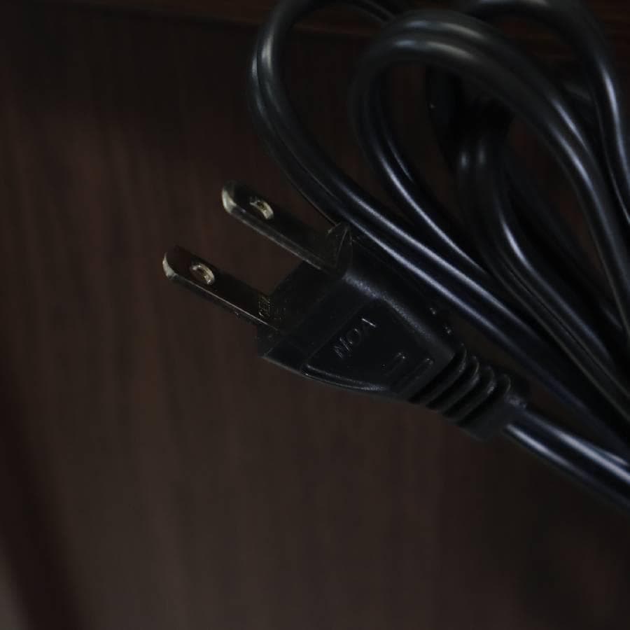 2の1カリモク家具 ナイトテーブル AU8450MK オーク材 コンセント 2