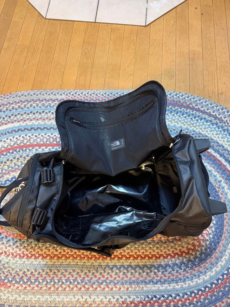 ノースフェイス 大型ダッフルバッグ　キャスター付き