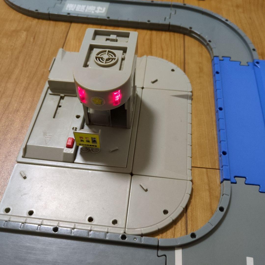 トミカシステム　山道ドライブ　立体駐車場　など