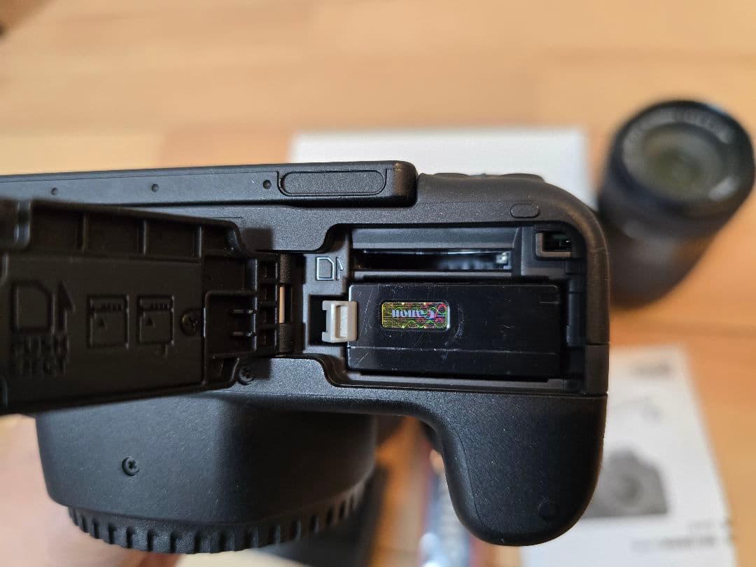 Canon EOS Kiss X9 ダブルズームキット