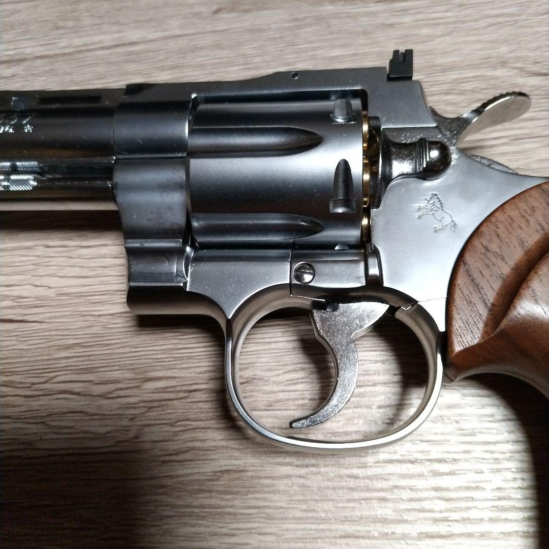 タナカワ−クスの357マグナム４インチコルトパイソンステンレスモデルモデルガン