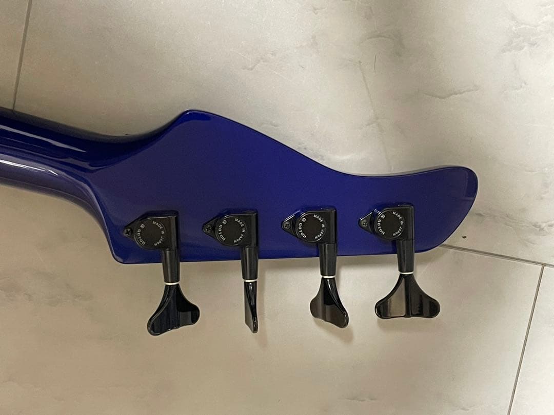 フェルナンデス　FERNANDES REVOLVER エレキベース