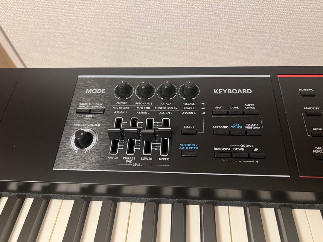 Roland JUNO-DS88 シンセサイザー