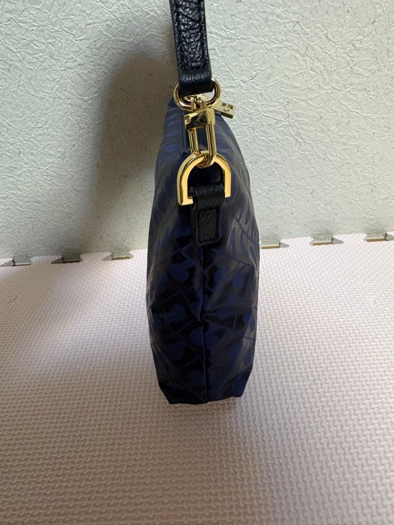 mitsurinさま ☆ソフティ☆ポーチ付きワンショルダー☆ネイビー