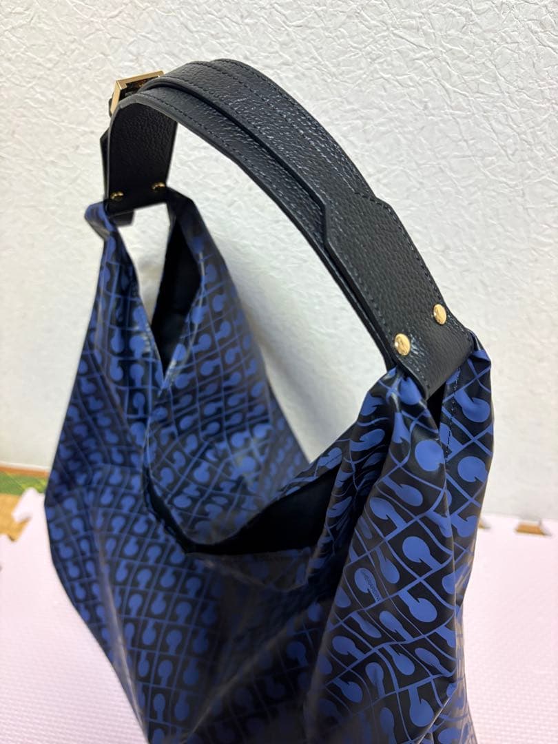 mitsurinさま ☆ソフティ☆ポーチ付きワンショルダー☆ネイビー