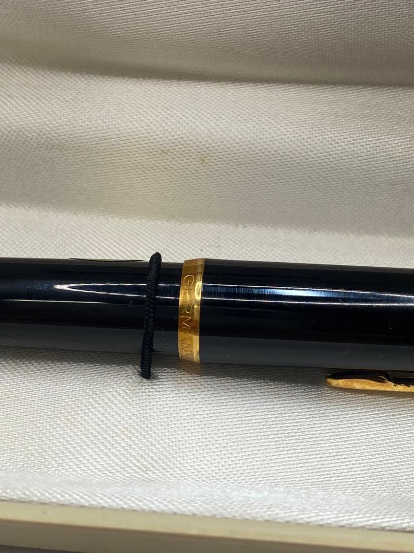 ⭐︎ Pelikan 万年筆 EF 金　専用ケース付き　ペリカン　文具　高級